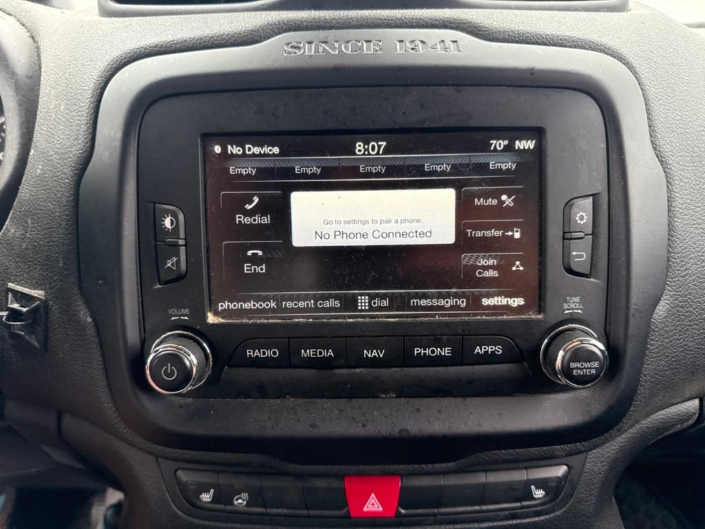 Used 2017 Jeep Renegade Latitude AWD/4WD image 24