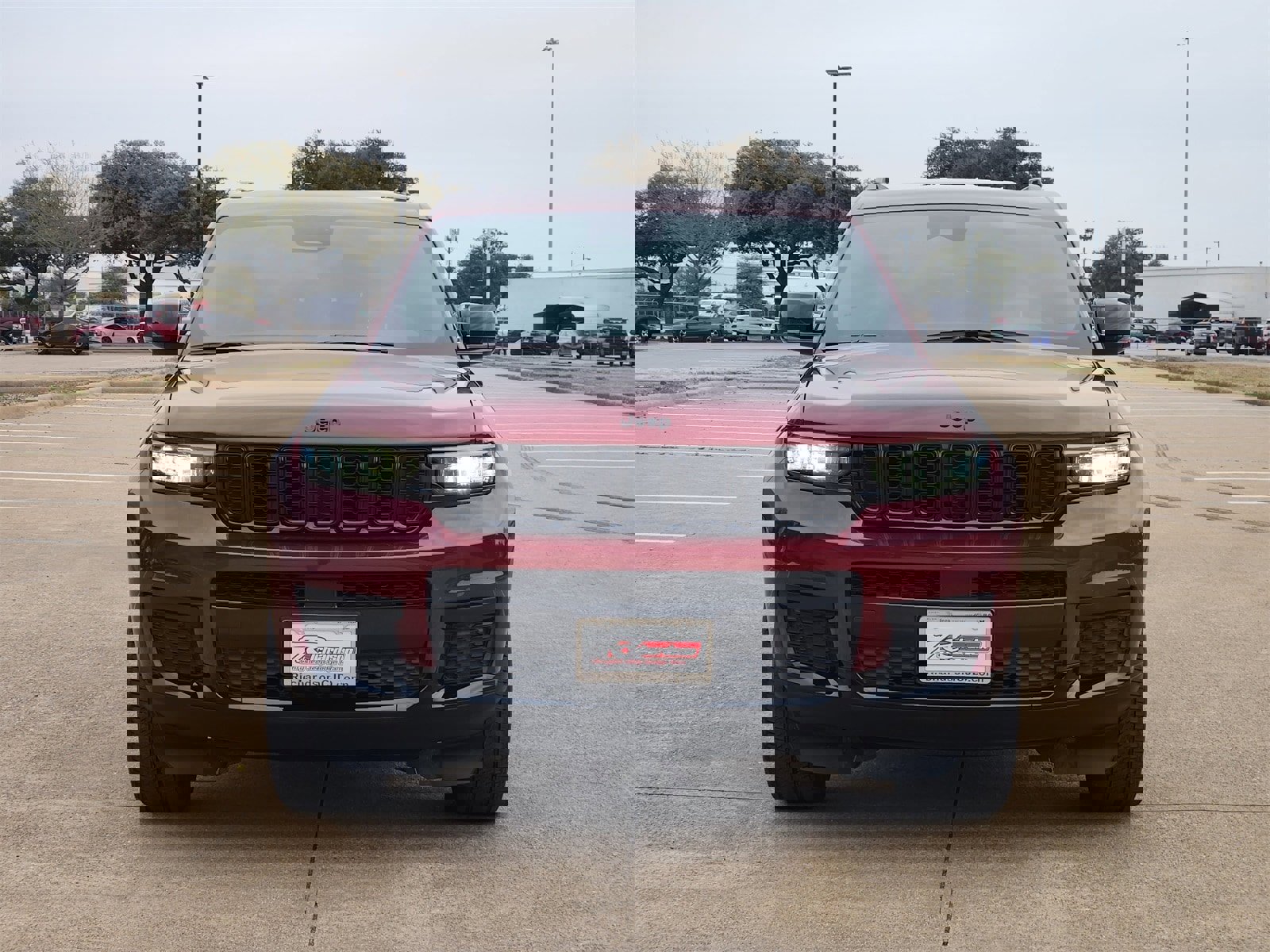 Certified 2024 Jeep Grand Cherokee L Laredo image 4