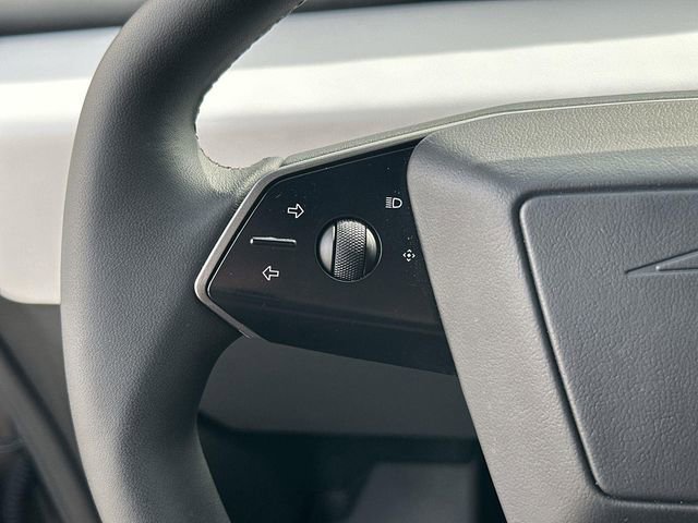 Used 2024 Tesla Cybertruck Cyberbeast AWD/4WD image 32