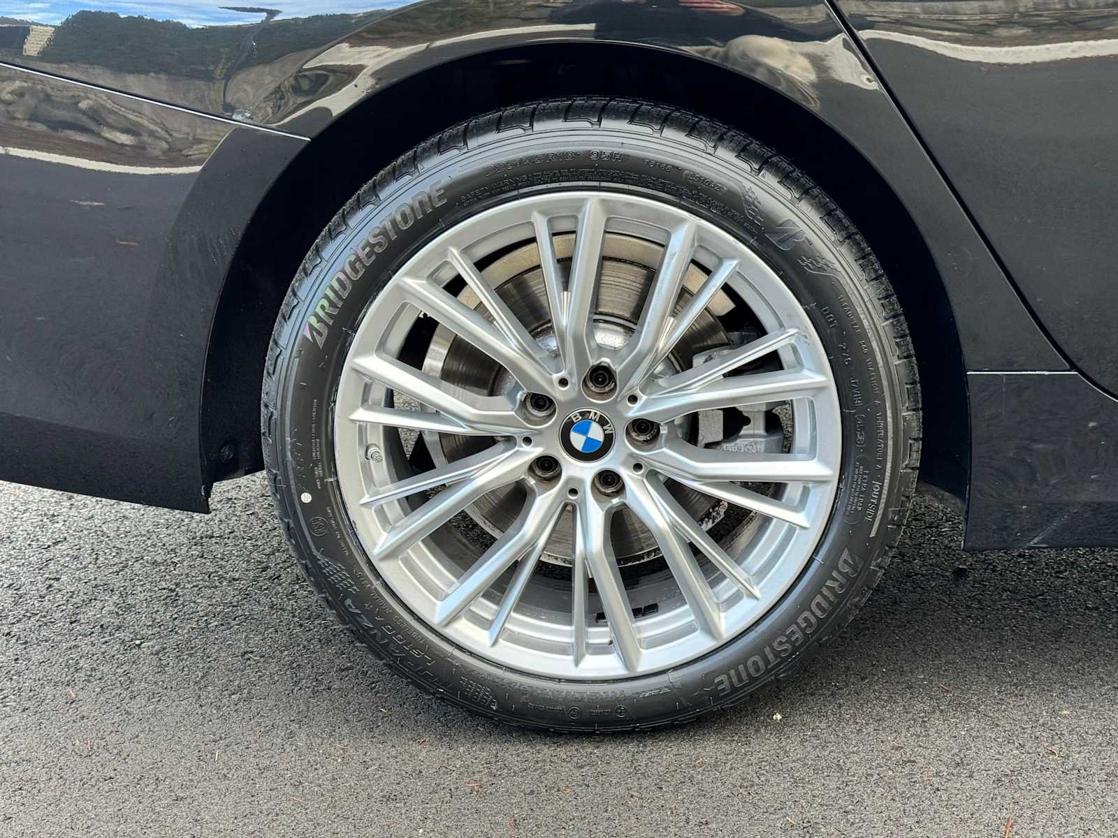 Used 2024 BMW 330i xDrive 330i xDrive image 9