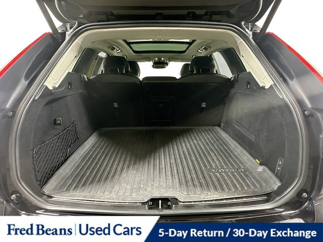 Used 2019 Volvo XC60 T6 Momentum w/ Multimedia Package AWD/4WD image 34