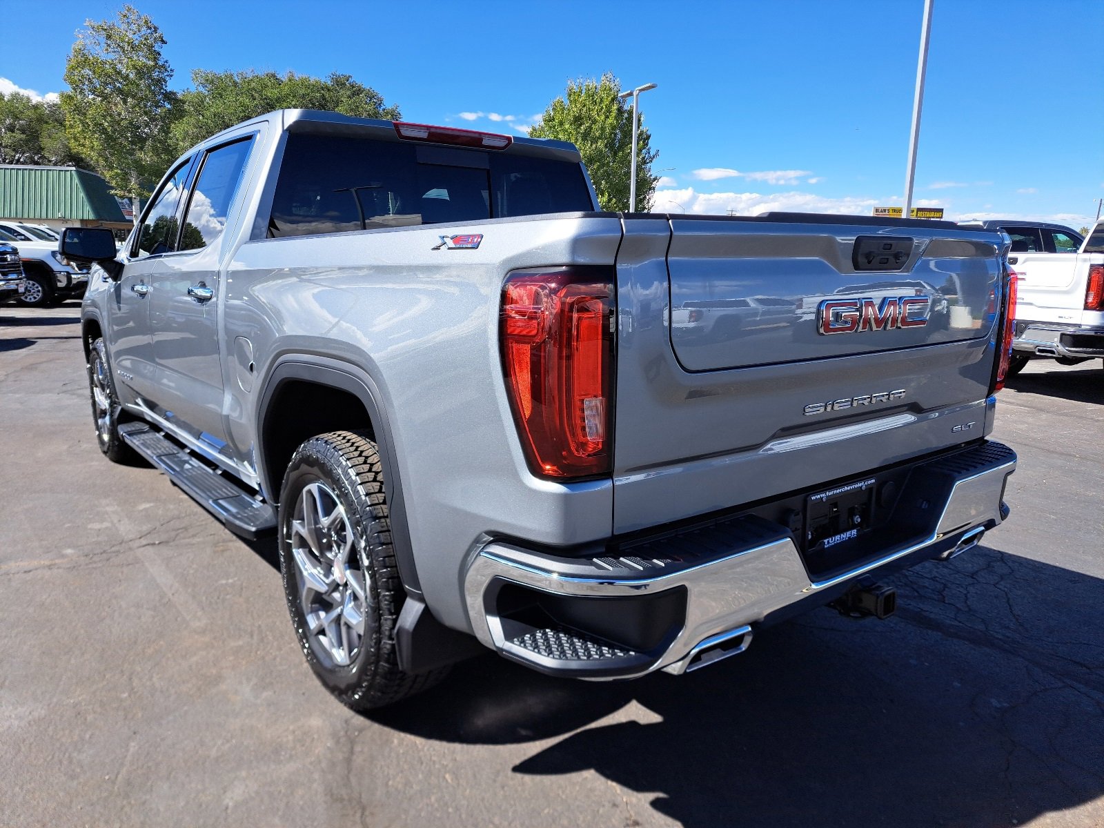 New 2026 GMC Sierra 1500 SLT w/ SLT Premium Package image 10