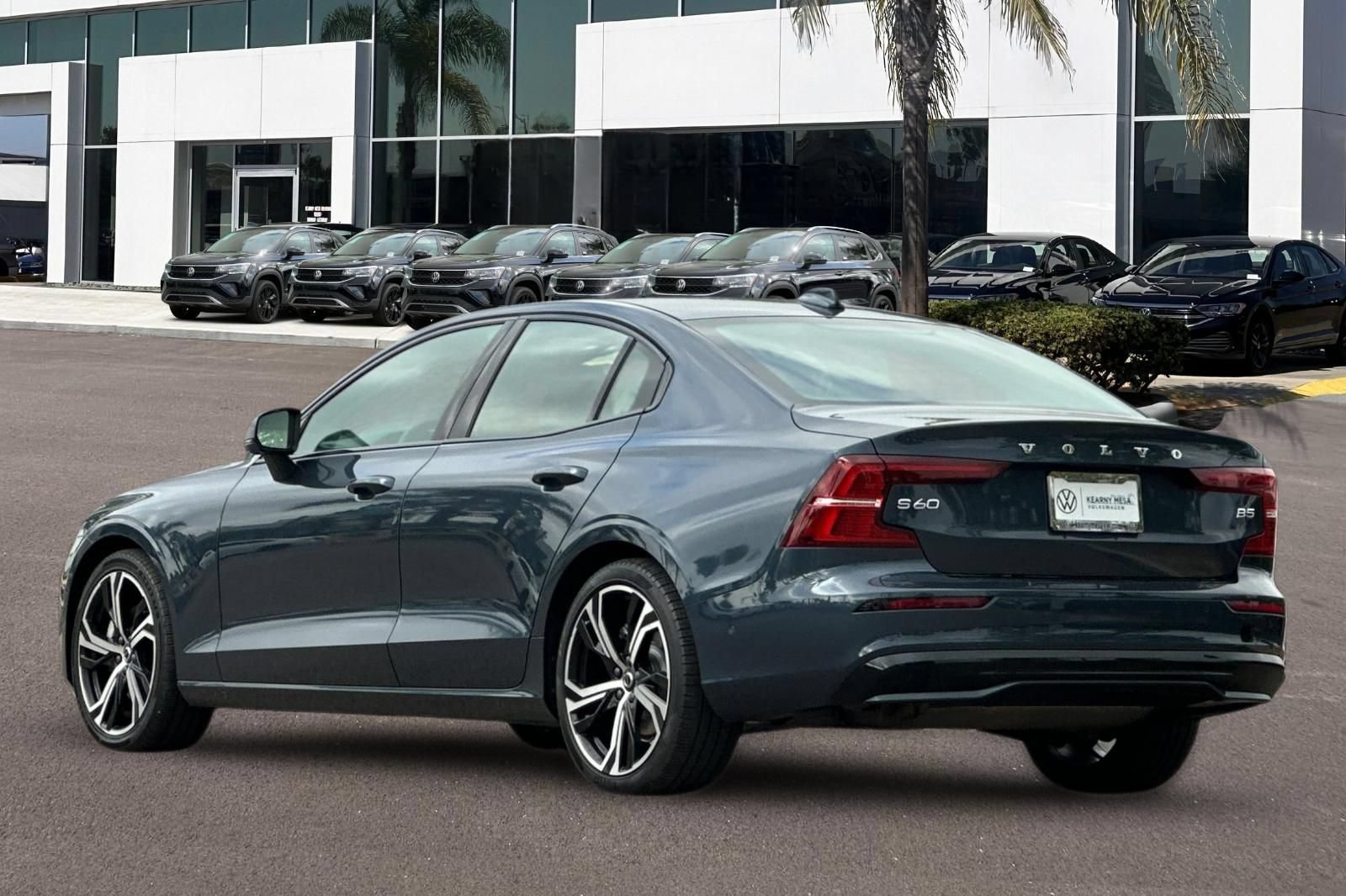 Used 2024 Volvo S60 B5 Plus FWD image 5