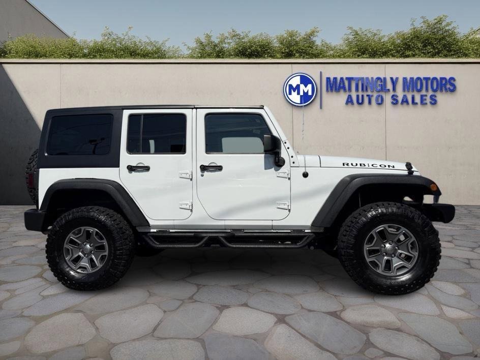 Used 2017 Jeep Wrangler Unlimited Rubicon w/ Connectivity Group image 2