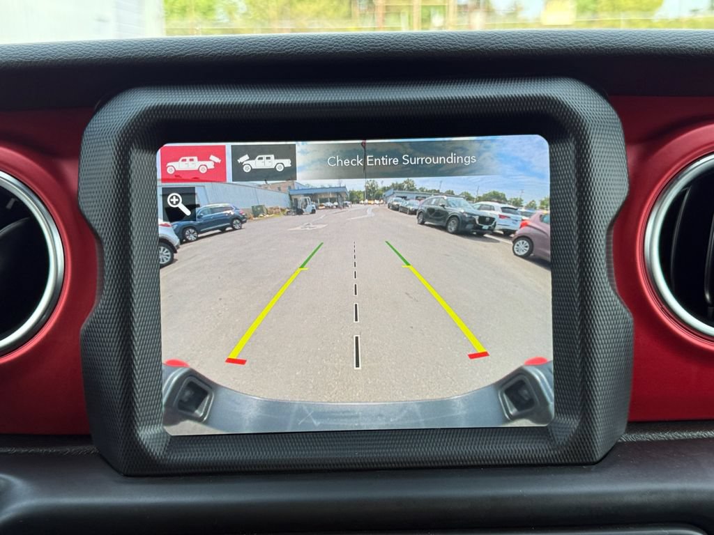 Used 2021 Jeep Gladiator Rubicon AWD/4WD image 16
