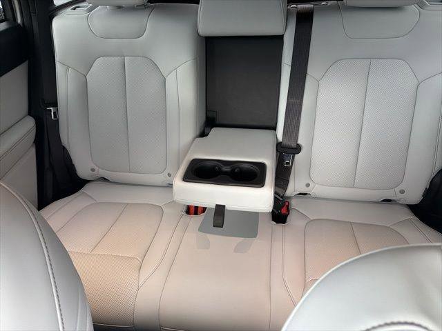 New 2026 Jeep Cherokee Limited image 16