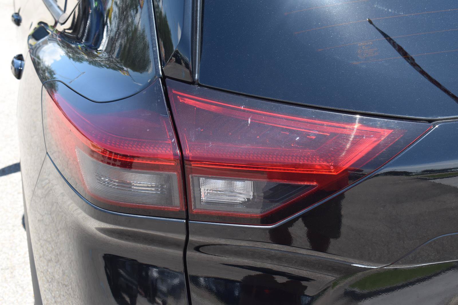 Used 2021 Nissan Rogue SV FWD image 7