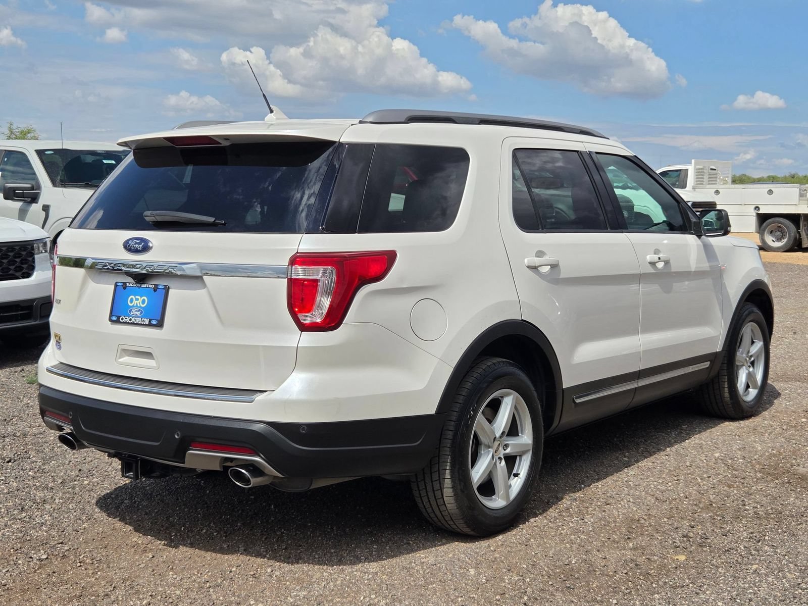 Used 2018 Ford Explorer XLT w/ Equipment Group 202A FWD image 6