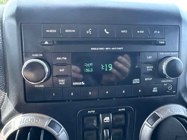 Used 2012 Jeep Wrangler Unlimited Sport AWD/4WD image 37
