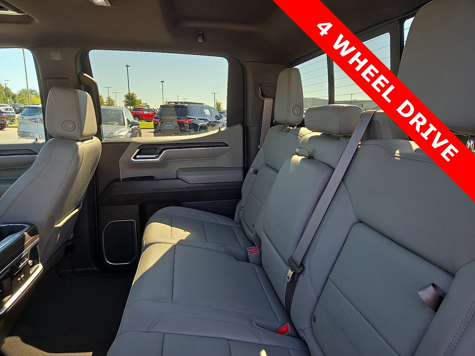 Used 2023 GMC Sierra 1500 SLT image 10