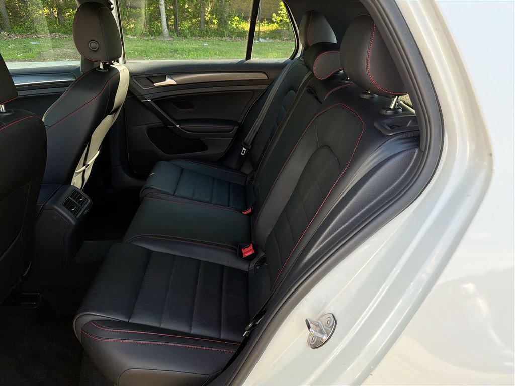 Used 2018 Volkswagen GTI SE w/ SE Leather Package FWD image 25