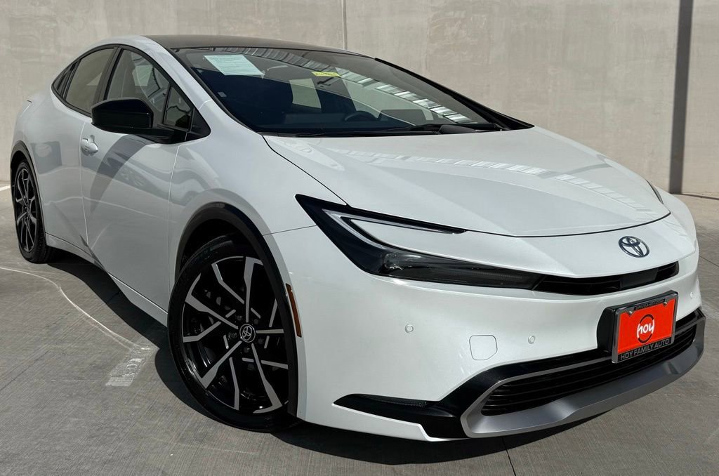 Used 2023 Toyota Prius Prime Premium image 1