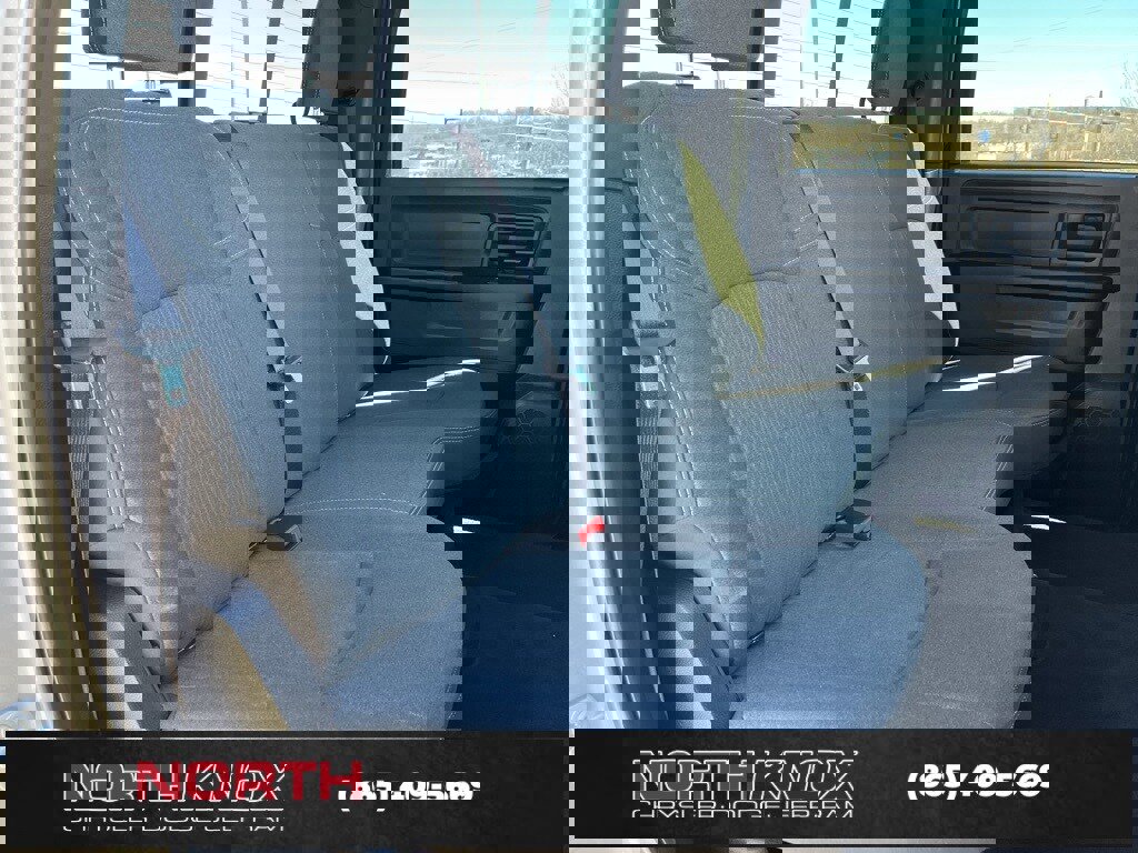 Used 2024 RAM 3500 Tradesman w/ Chrome Appearance Group image 23