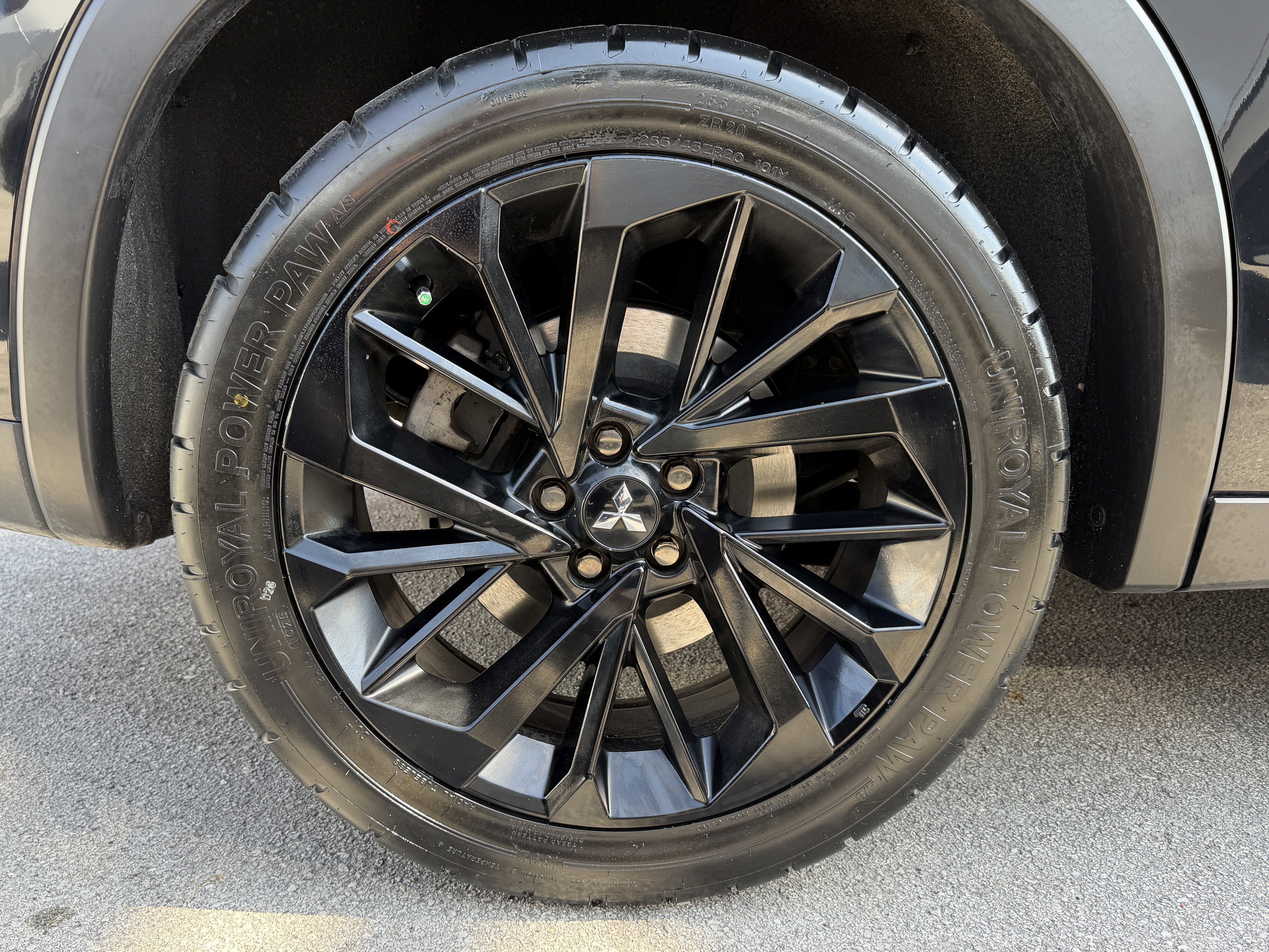 Used 2023 Mitsubishi Outlander SE Black Edition image 13