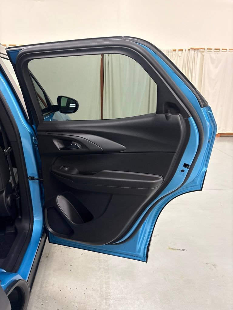 Used 2025 Chevrolet TrailBlazer RS FWD image 29