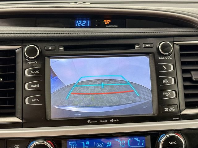 Used 2019 Toyota Highlander XLE AWD/4WD image 12