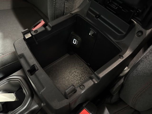 Used 2025 Jeep Wrangler Unlimited Rubicon AWD/4WD image 11