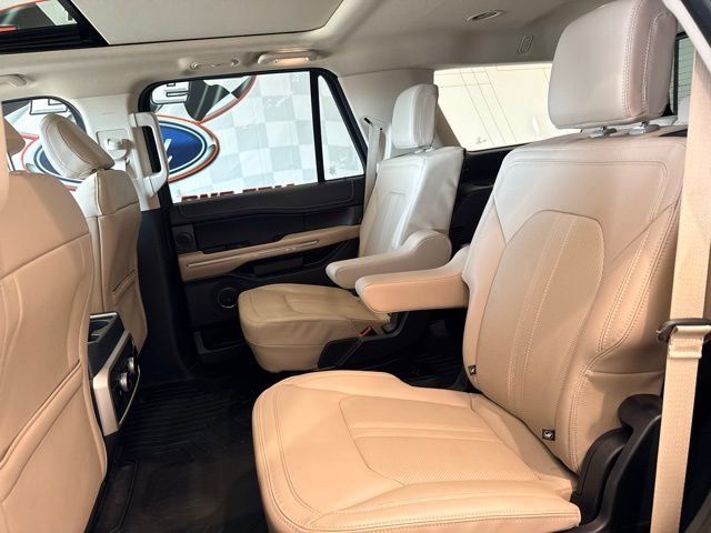 Used 2022 Ford Expedition Limited image 18