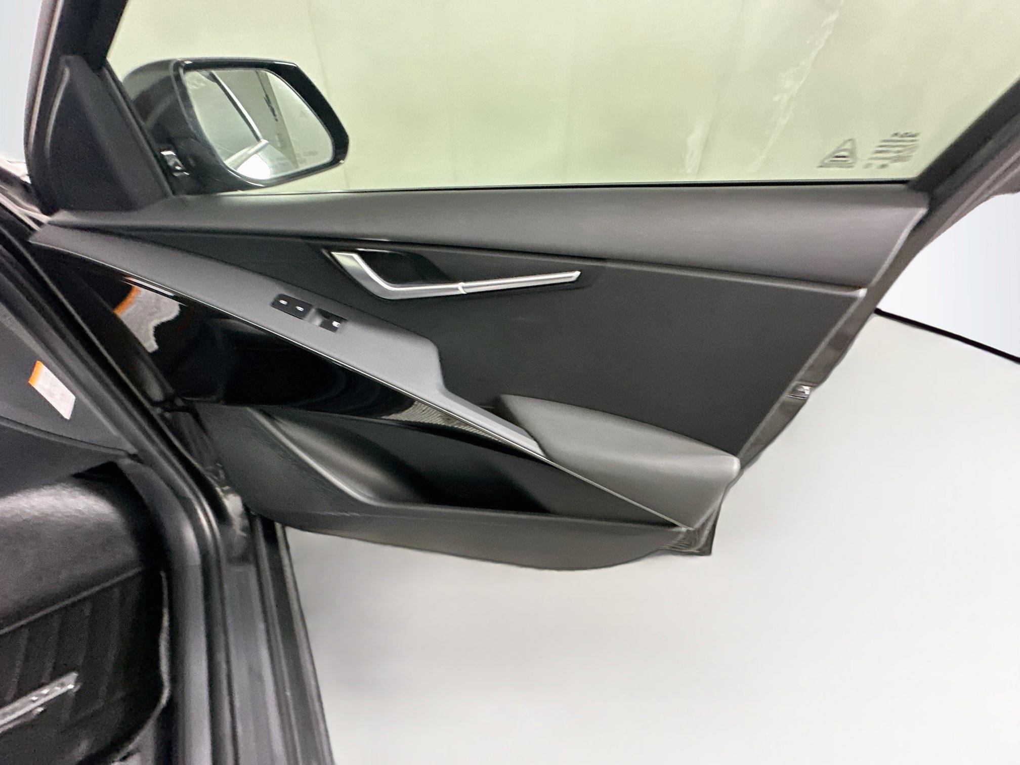 Used 2024 Kia Niro Wind FWD image 32