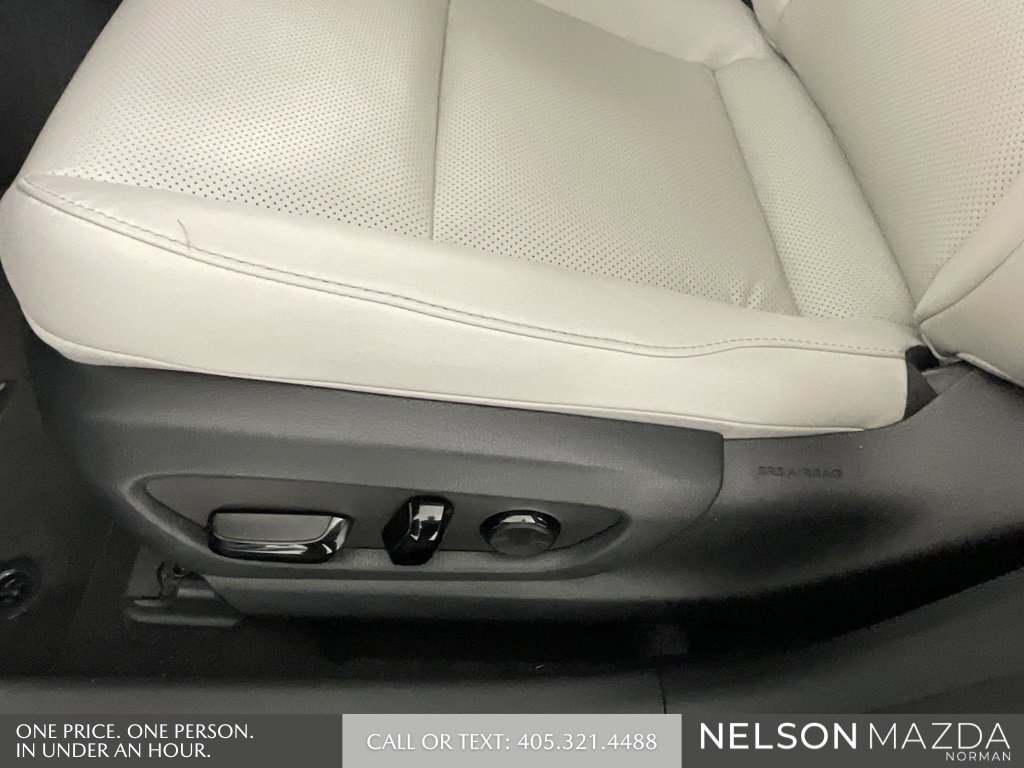 Used 2023 Lexus UX 250h FWD w/ Accessory Package (Z2) image 25