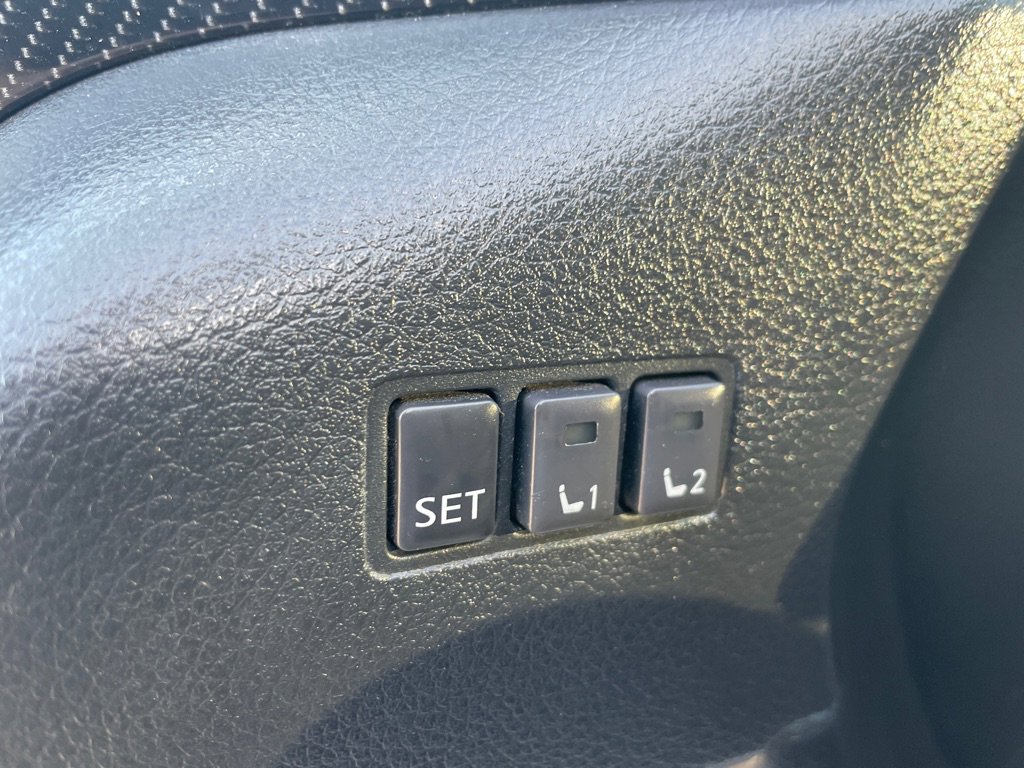 Used 2017 Nissan Rogue SL FWD image 18