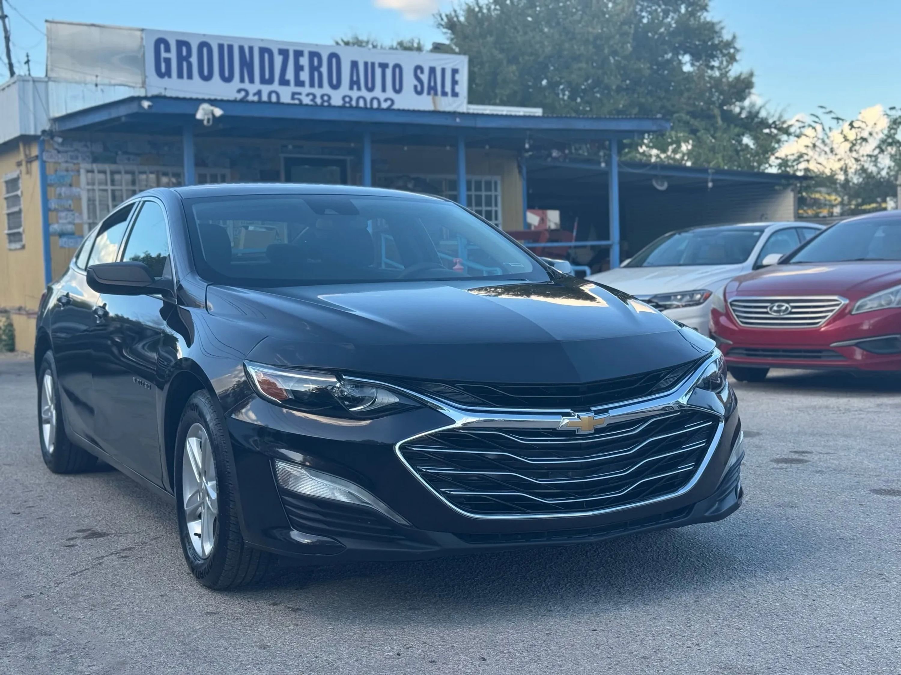 Used 2023 Chevrolet Malibu LS image 1