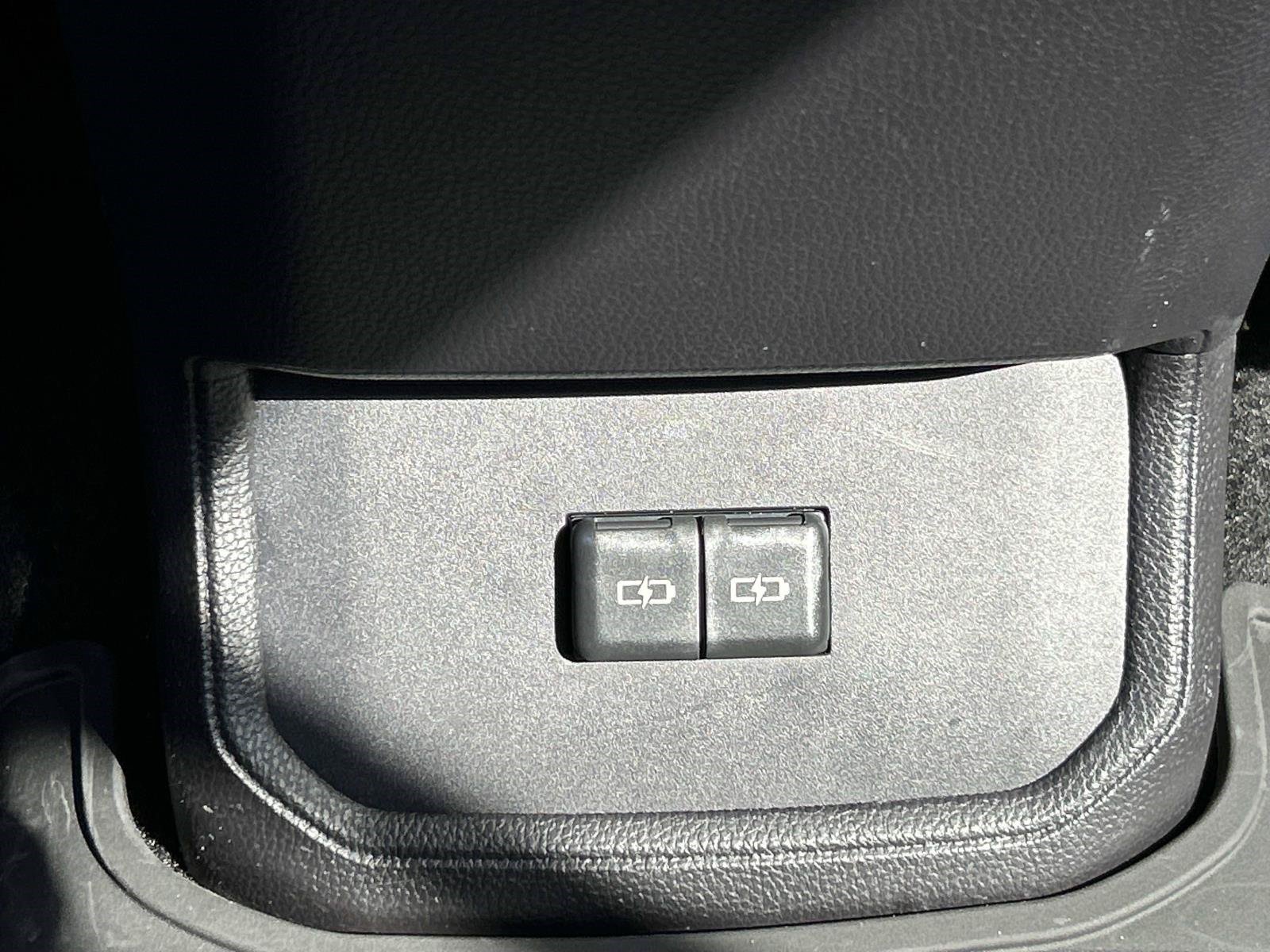 Used 2026 Toyota Highlander XLE AWD/4WD image 17