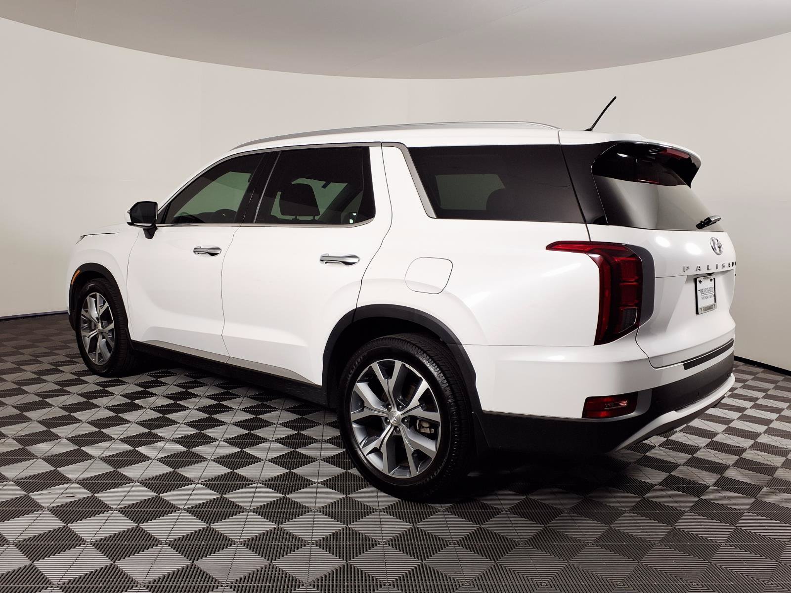 Used 2021 Hyundai Palisade SEL w/ Convenience Package AWD/4WD image 6