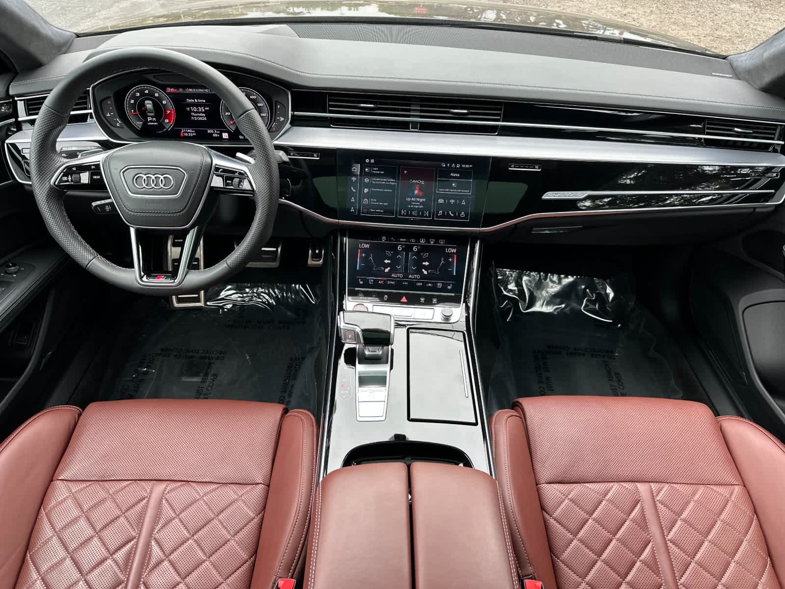 Used 2024 Audi S8 AWD/4WD image 3