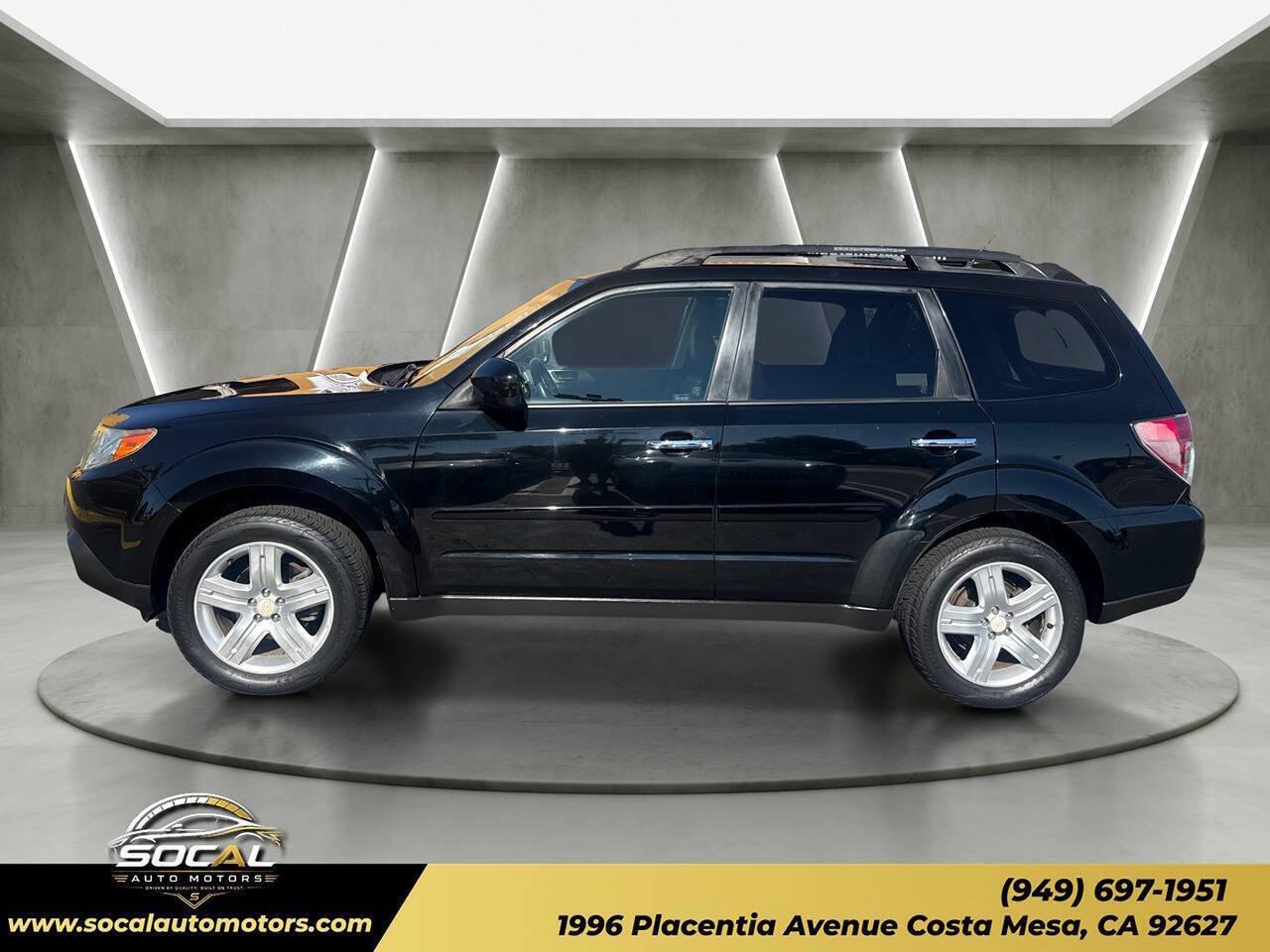 Used 2010 Subaru Forester 2.5X Limited AWD/4WD image 2