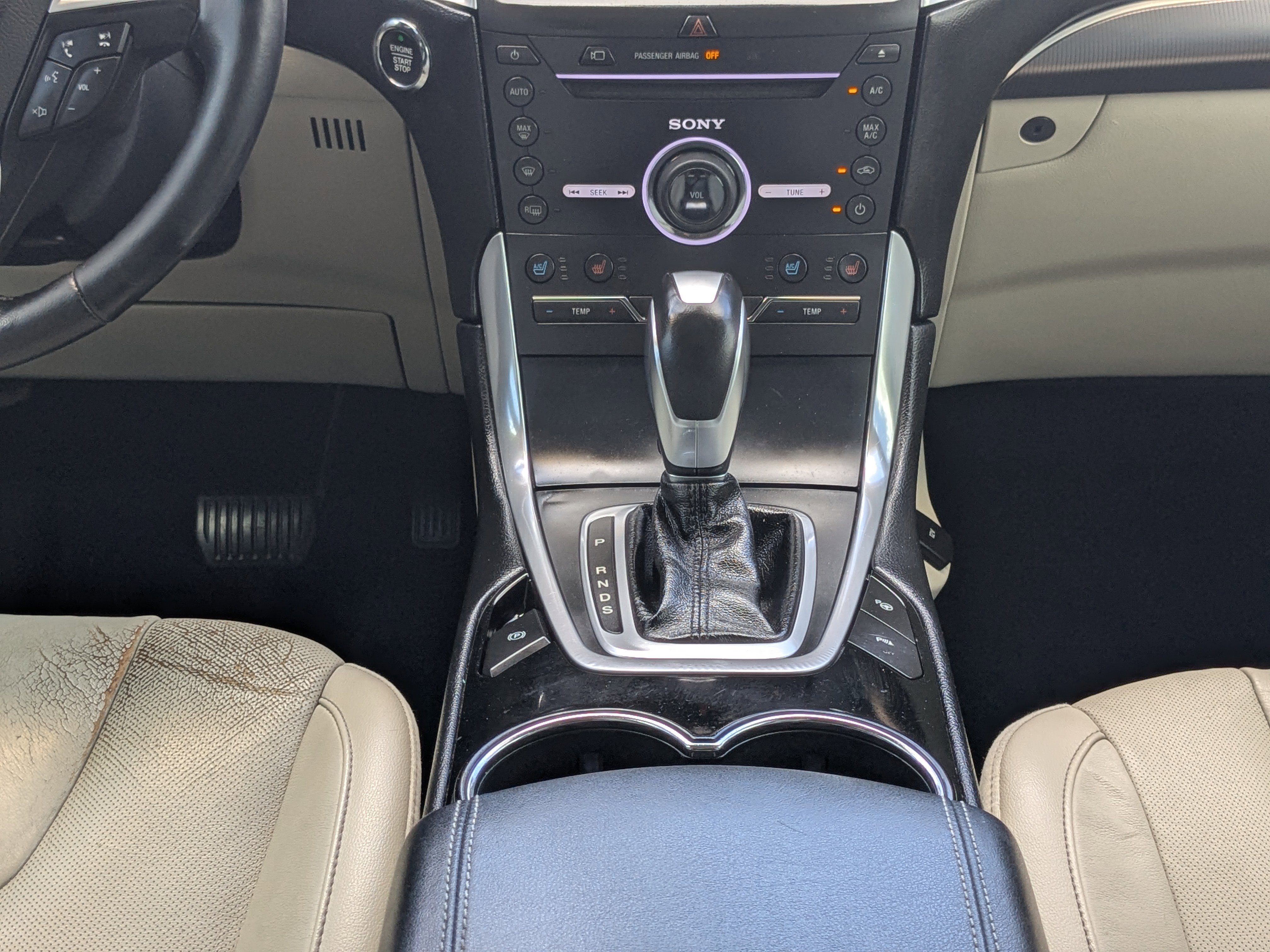Used 2015 Ford Edge Titanium w/ Equipment Group 302A FWD image 23