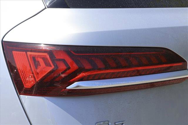 Used 2021 Audi Q7 3.0T Prestige AWD/4WD image 11