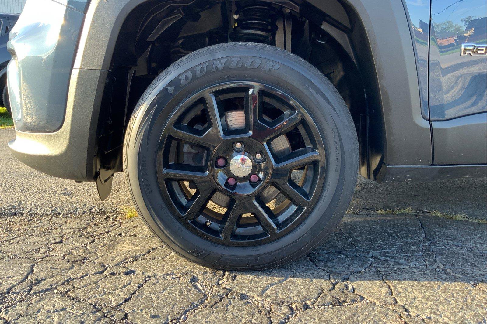 Used 2021 Jeep Renegade Limited AWD/4WD image 25