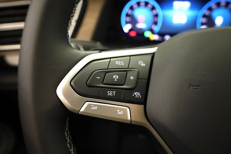 New 2026 Volkswagen Atlas SE image 25