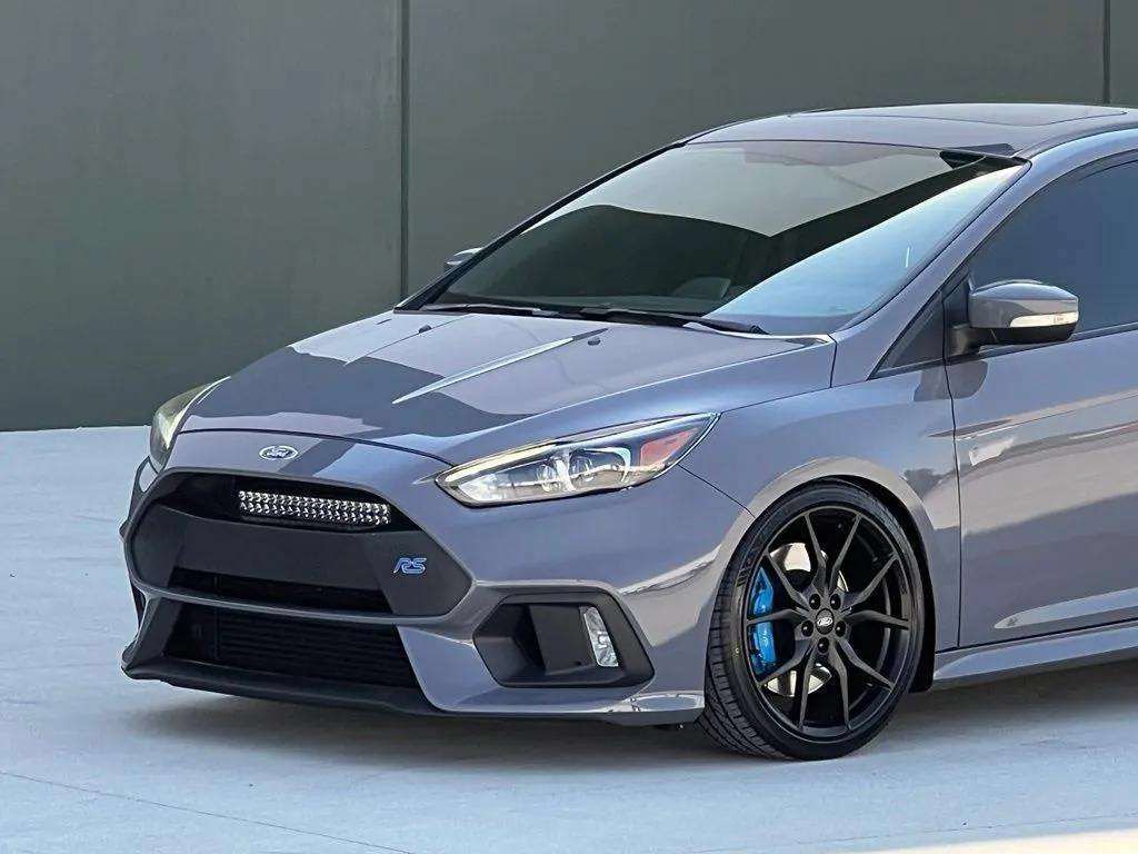 Used 2017 Ford Focus RS AWD/4WD image 32