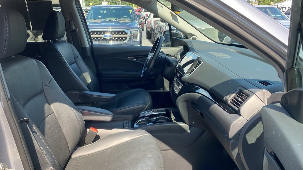 Used 2019 Honda Pilot Elite image 12