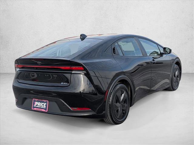 Used 2025 Toyota Prius LE image 5