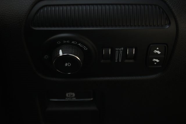 Used 2024 Jeep Wagoneer 4WD w/ Premium Group I image 19