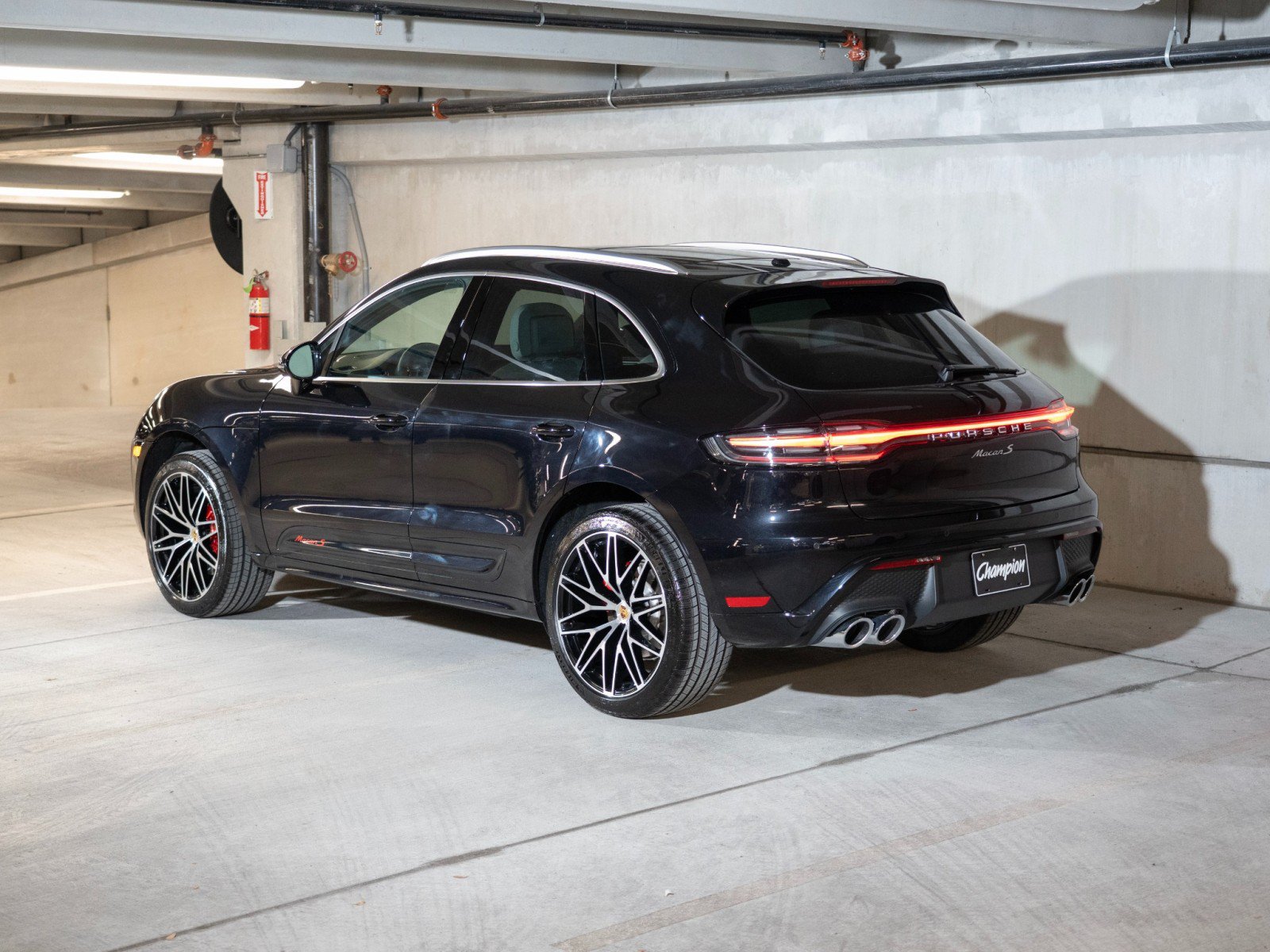 New 2026 Porsche Macan S AWD/4WD image 3