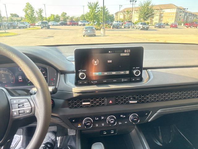 Certified 2025 Honda Accord SE image 15