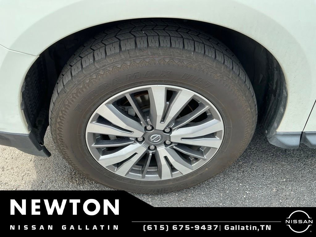 Used 2020 Nissan Pathfinder SV FWD image 17