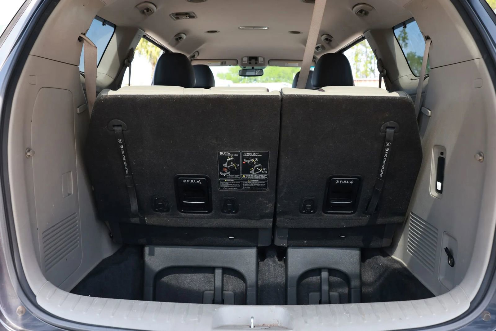 Used 2015 Kia Sedona EX image 27