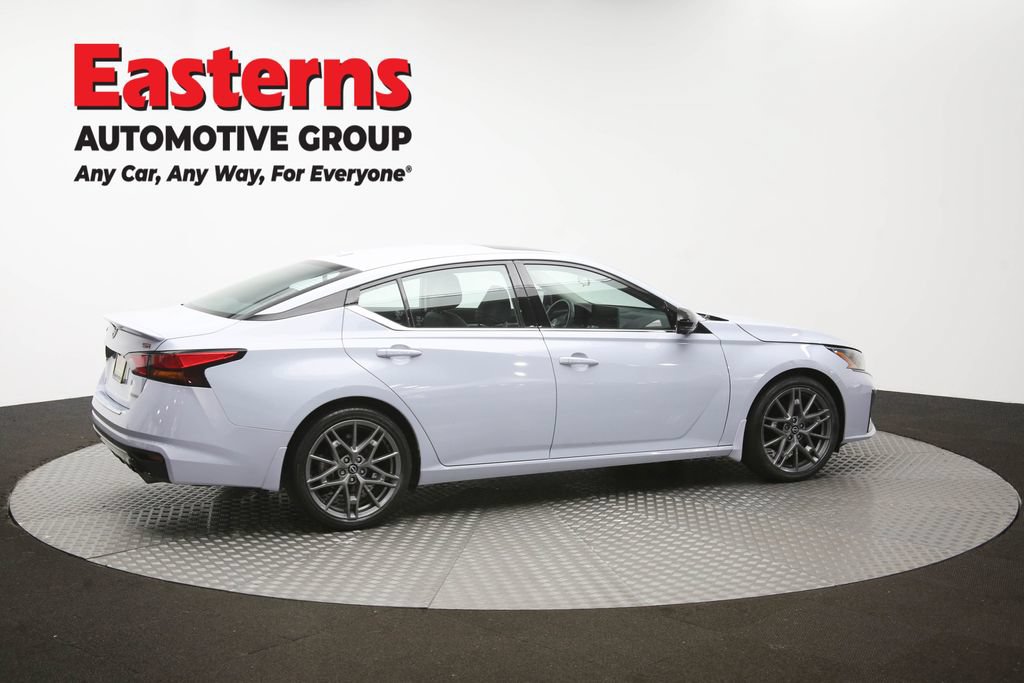 Used 2023 Nissan Altima 2.0 SR FWD image 43