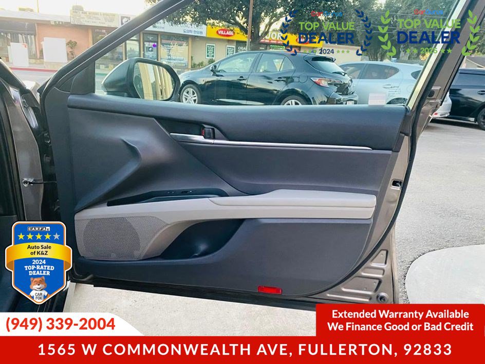 Used 2020 Toyota Camry LE FWD image 19