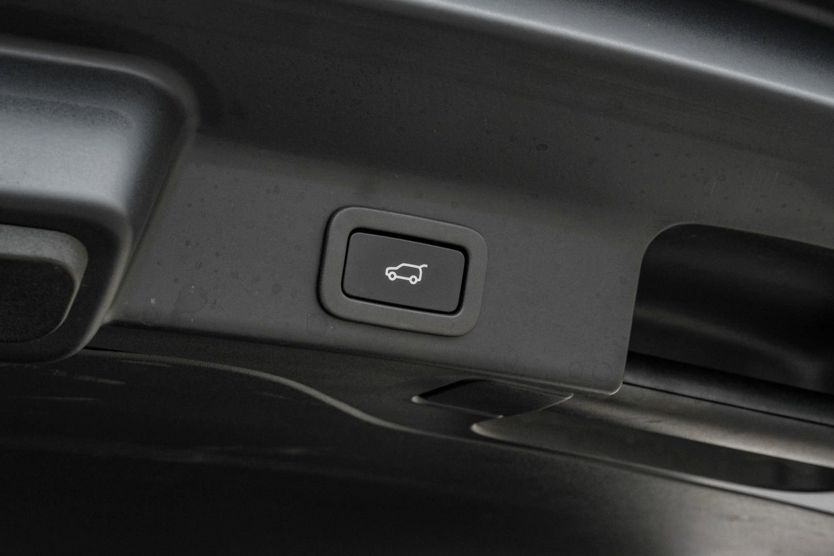 Used 2022 Jaguar F-PACE S AWD/4WD image 56