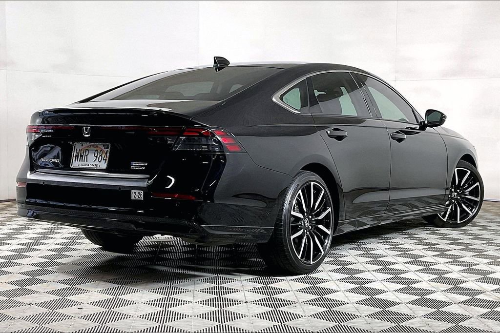 Used 2023 Honda Accord Touring image 10