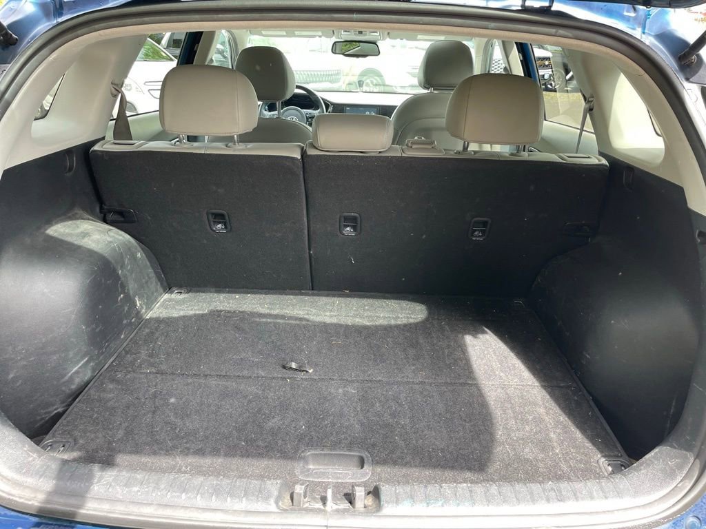 Used 2020 Kia Niro Touring FWD image 22