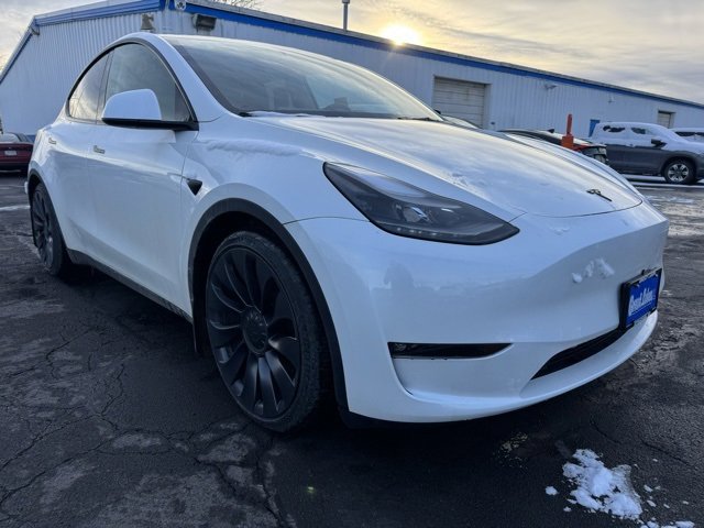 Used 2024 Tesla Model Y Performance image 8