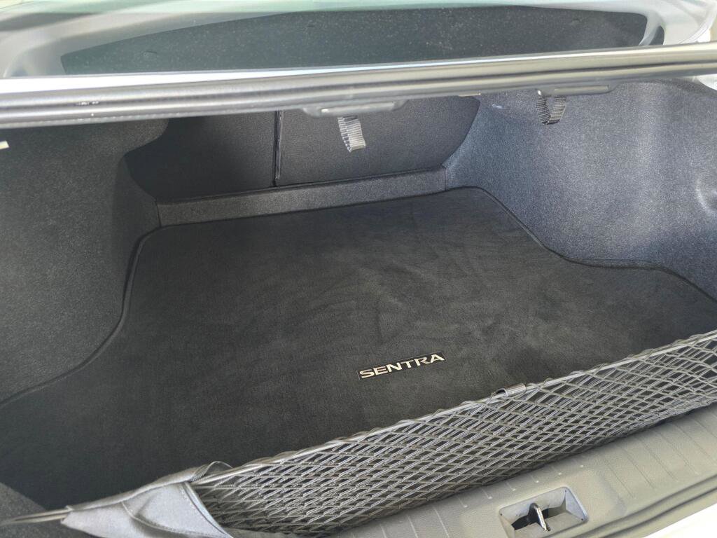 Used 2023 Nissan Sentra SR w/ SR Premium Package image 16