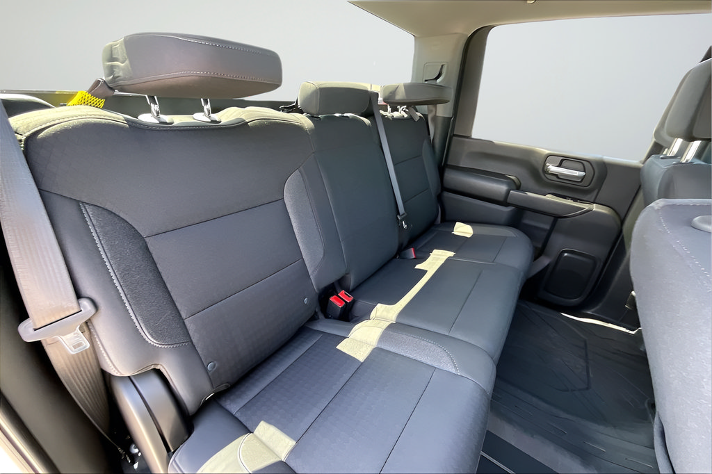 Used 2025 Chevrolet Silverado 2500 Custom w/ Custom Value Package AWD/4WD image 19